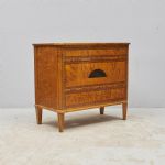 1440 9470 CHEST OF DRAWERS